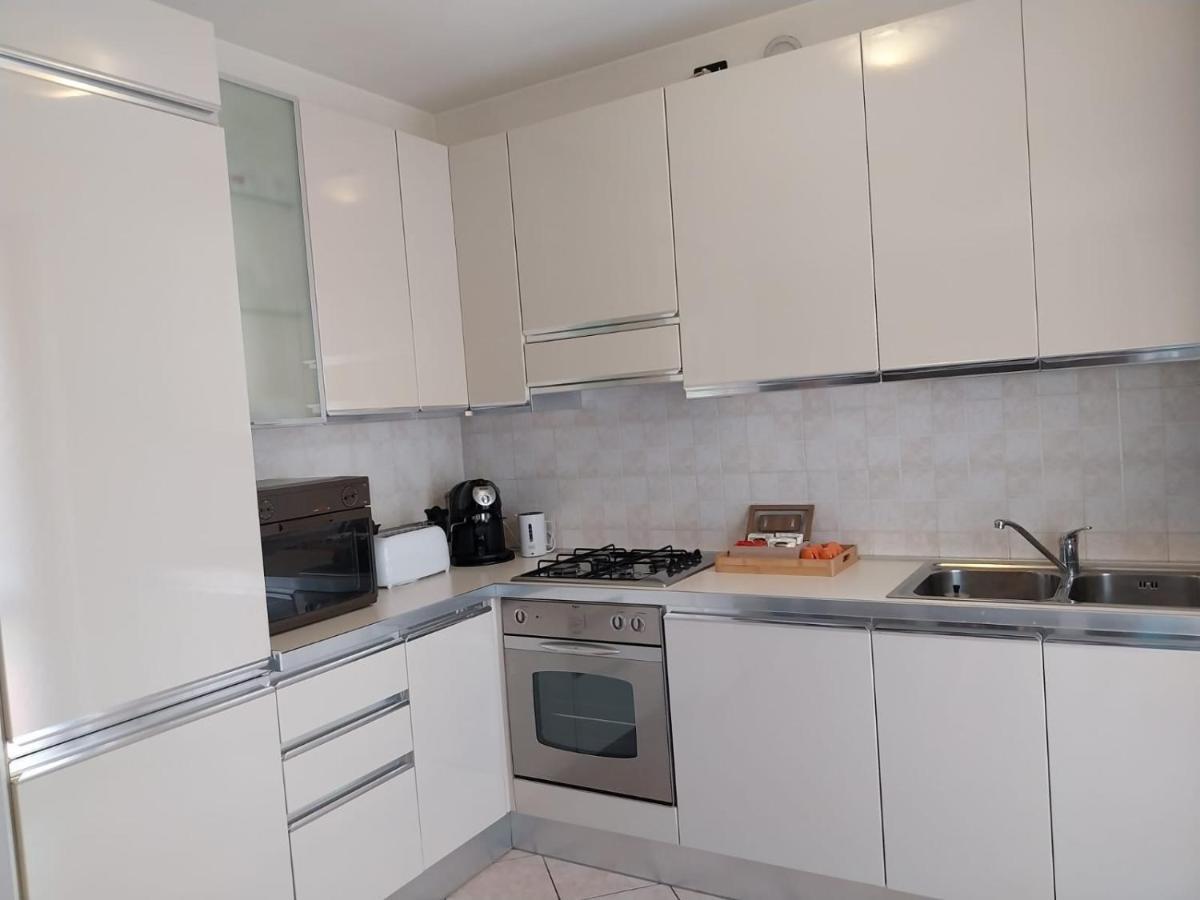 Casa Adela Apartment Desenzano del Garda Bagian luar foto