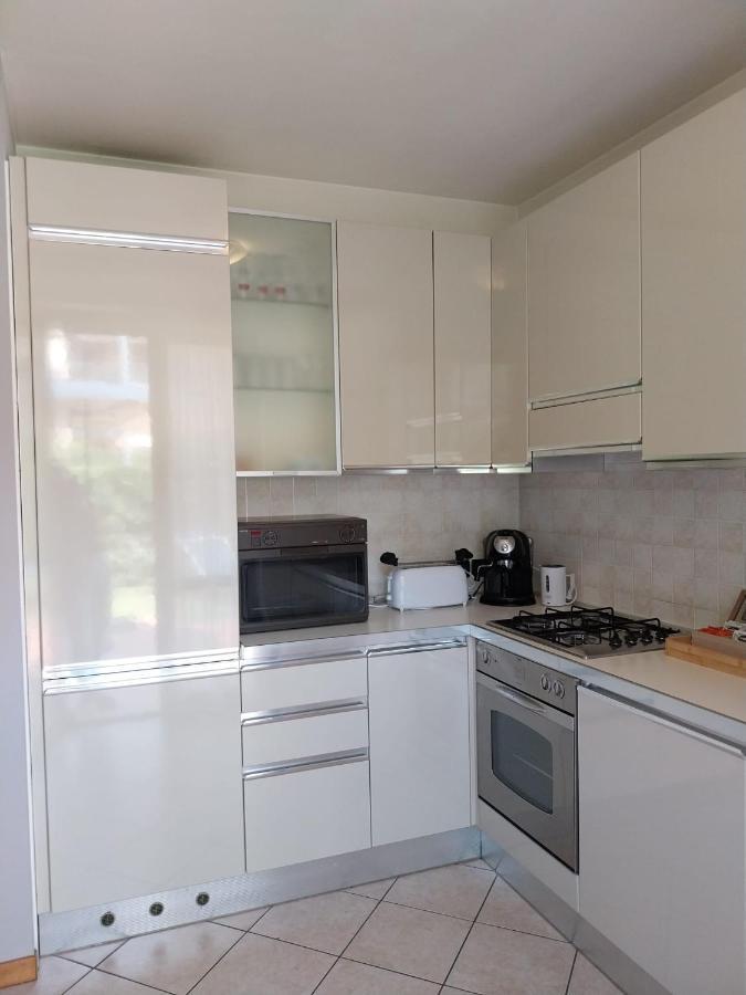 Casa Adela Apartment Desenzano del Garda Bagian luar foto